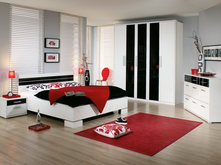 women-black-bedroom-design